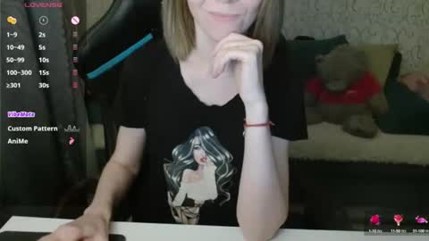 Snapshot of rebesaolset chatting on October 2025 03:21:02 PM RebesaOlset online show from October 2025 03:21:02 PM