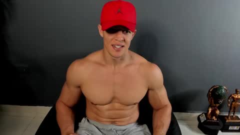 Snapshot of recce_taylor4 chatting on March 2025 12:42:01 AM twitter REECET26 instagram RECCETAYLOR online show from March 2025 12:42:01 AM