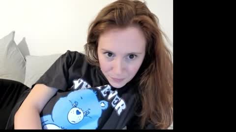 Snapshot of red19910107 chatting on February 2025 04:44:01 PM Lolanaturalred online show from February 2025 04:44:01 PM