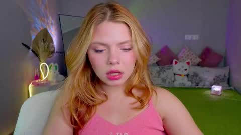 red__candy online show from October 2025 02:15:02 PM