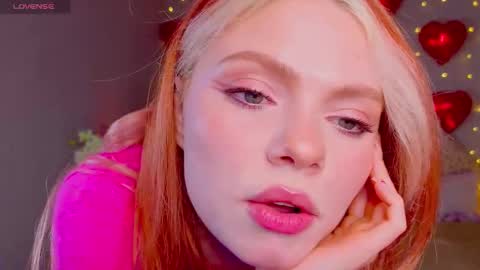 red__candy online show from February 2026 03:30:01 PM