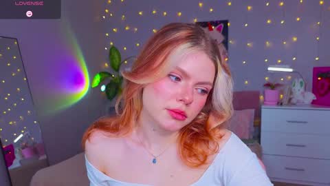 red__candy online show from April 2026 11:04:01 AM