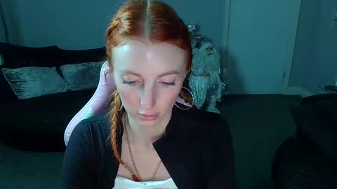 Snapshot of red_firesquirt chatting on December 2024 10:56:02 PM Red - online show from December 2024 10:56:02 PM