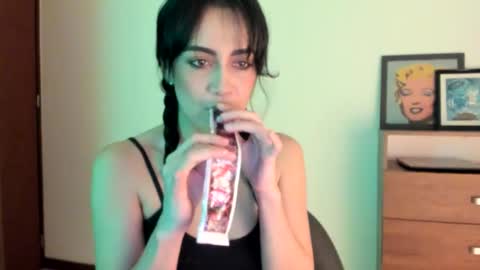 Snapshot of red_flower203 chatting on March 2026 01:00:02 AM red_flower203 online show from March 2026 01:00:02 AM