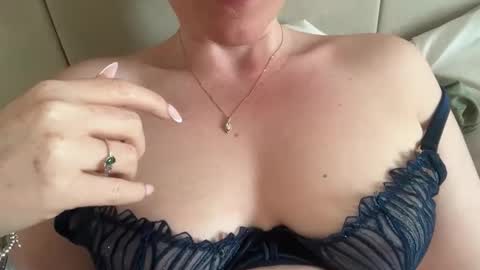 Snapshot of red_head_rosie_69 chatting on May 2026 07:01:01 PM Rosie online show from May 2026 07:01:01 PM