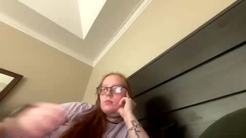 red_hot_foxx03 online show from March 2026 05:14:01 PM