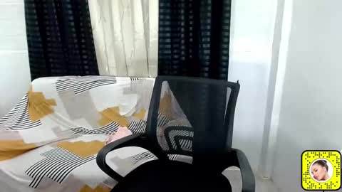 Snapshot of red_kitsune69 chatting on March 2025 12:30:02 PM red_kitsune69 online show from March 2025 12:30:02 PM