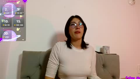 Snapshot of red_moonn chatting on December 2024 02:35:02 PM IG OF red moonn online show from December 2024 02:35:02 PM