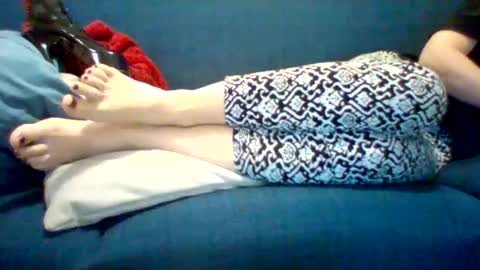 Snapshot of redatelier69 chatting on December 2025 09:10:02 PM RedAtelier69 online show from December 2025 09:10:02 PM