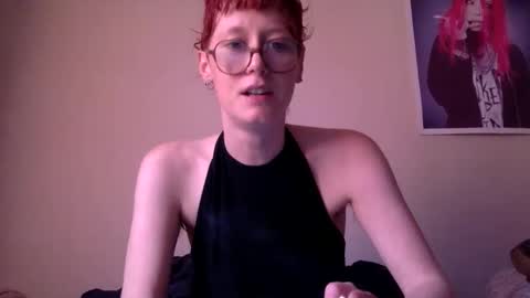 Snapshot of redcassie666 chatting on May 2026 01:06:01 PM redcassie666 online show from May 2026 01:06:01 PM