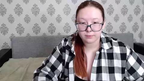 Chloe online show from October 2025 08:24:01 AM