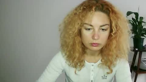 reddgirll online show from February 2025 08:35:01 AM