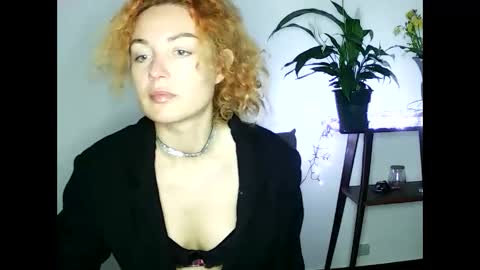 reddgirll online show from February 2025 07:33:02 PM