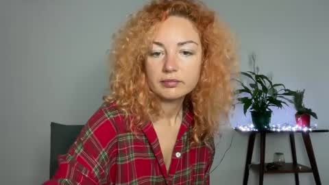 reddgirll online show from February 2025 07:45:01 AM