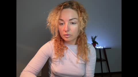 reddgirll online show from March 2025 06:43:02 PM