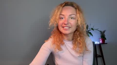 reddgirll online show from March 2025 10:20:02 PM