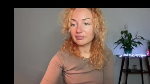 reddgirll online show from March 2025 12:05:02 AM