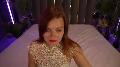 Snapshot of reddoll_ chatting on October 2025 08:39:02 PM Lily online show from October 2025 08:39:02 PM