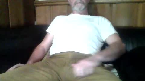 Snapshot of redfox60010 chatting on April 2026 09:39:01 PM redfox60010 online show from April 2026 09:39:01 PM