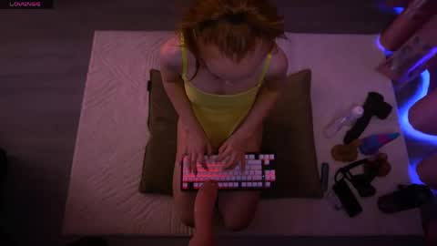 Redhead Shark online show from April 2026 12:31:01 PM