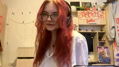 Snapshot of redheadcatxd chatting on April 2026 01:49:01 PM Eva online show from April 2026 01:49:01 PM