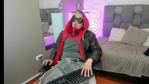 Snapshot of redhood_1_ chatting on March 2026 05:00:02 AM redhood_1_ online show from March 2026 05:00:02 AM