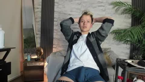 Snapshot of redhood_1_ chatting on March 2026 08:26:33 AM redhood_1_ online show from March 2026 08:26:33 AM