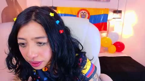 Lili Lopez online show from June 2026 07:52:02 PM