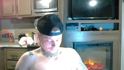 Snapshot of redinthebed chatting on December 2024 01:26:01 AM InkedGinger online show from December 2024 01:26:01 AM