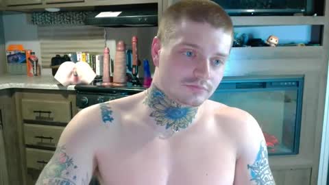 Snapshot of redinthebed chatting on December 2024 04:27:02 AM InkedGinger online show from December 2024 04:27:02 AM