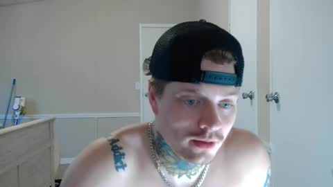 Snapshot of redinthebed chatting on January 2025 05:35:01 PM InkedGinger online show from January 2025 05:35:01 PM