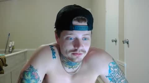 Snapshot of redinthebed chatting on January 2025 04:06:01 AM InkedGinger online show from January 2025 04:06:01 AM