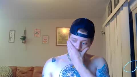 Snapshot of redinthebed chatting on September 2025 03:05:01 AM InkedGinger online show from September 2025 03:05:01 AM