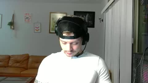 Snapshot of redinthebed chatting on November 2025 06:58:01 AM InkedGinger online show from November 2025 06:58:01 AM