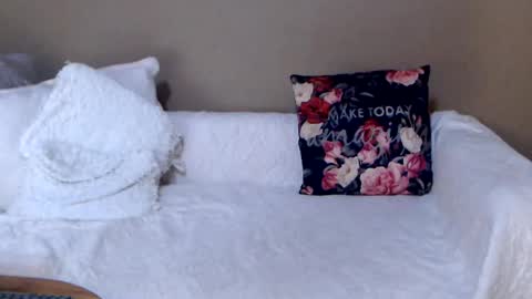 izabell online show from April 2026 02:08:02 PM