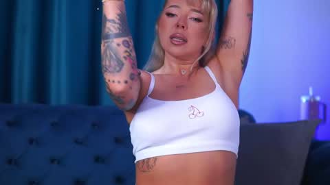 Lara online show from May 2026 10:11:02 AM