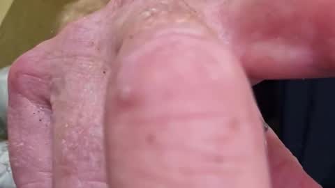 Snapshot of redrodridding chatting on October 2025 01:44:02 PM redrodridding online show from October 2025 01:44:02 PM