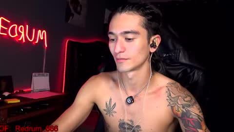 Red online show from October 2025 07:02:02 PM