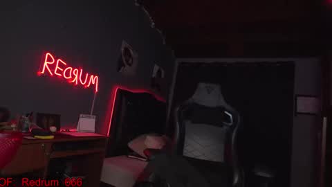 Red online show from October 2025 09:37:01 PM