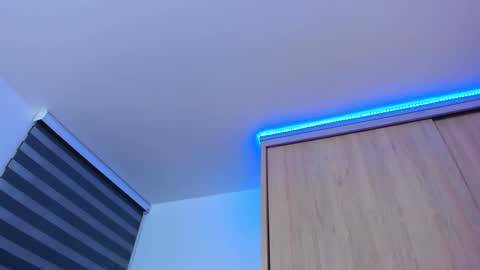 redski77 online show from December 2024 09:38:02 AM