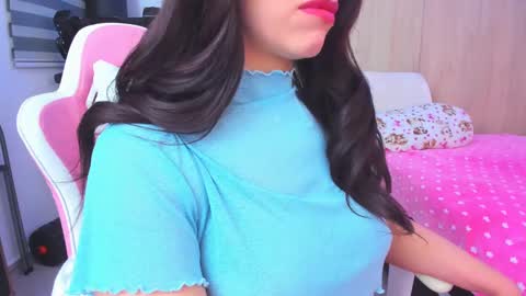 redski77 online show from January 2025 06:12:01 AM