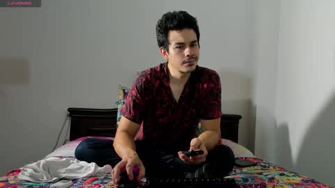 Snapshot of redsoul951869 chatting on November 2025 04:26:02 AM RedsoulReaver online show from November 2025 04:26:02 AM