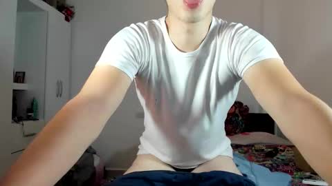 Snapshot of redsoul951869 chatting on December 2025 04:26:01 PM RedsoulReaver online show from December 2025 04:26:01 PM