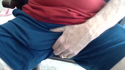 Max online show from October 2025 10:21:01 PM