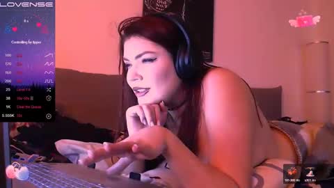 Red online show from December 2024 03:00:02 AM