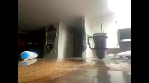 Lee online show from October 2025 03:39:02 AM