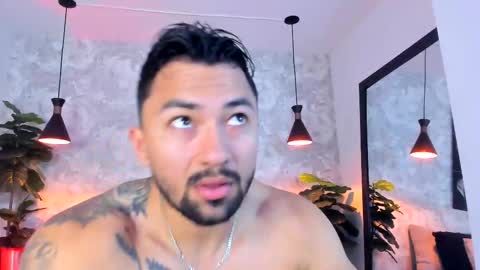 Snapshot of regan_pearson chatting on November 2025 02:33:01 AM Regan online show from November 2025 02:33:01 AM