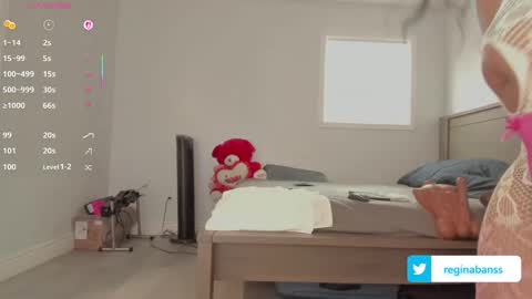 Snapshot of reginabanx chatting on October 2025 10:28:02 PM reginabanx online show from October 2025 10:28:02 PM