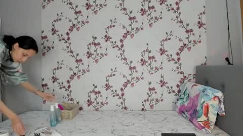 Alisa online show from February 2025 01:44:01 PM