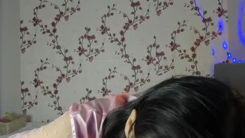 Snapshot of reginamoon12 chatting on November 2025 11:25:01 AM Alisa online show from November 2025 11:25:01 AM